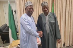 Galambi tare da Ganduje