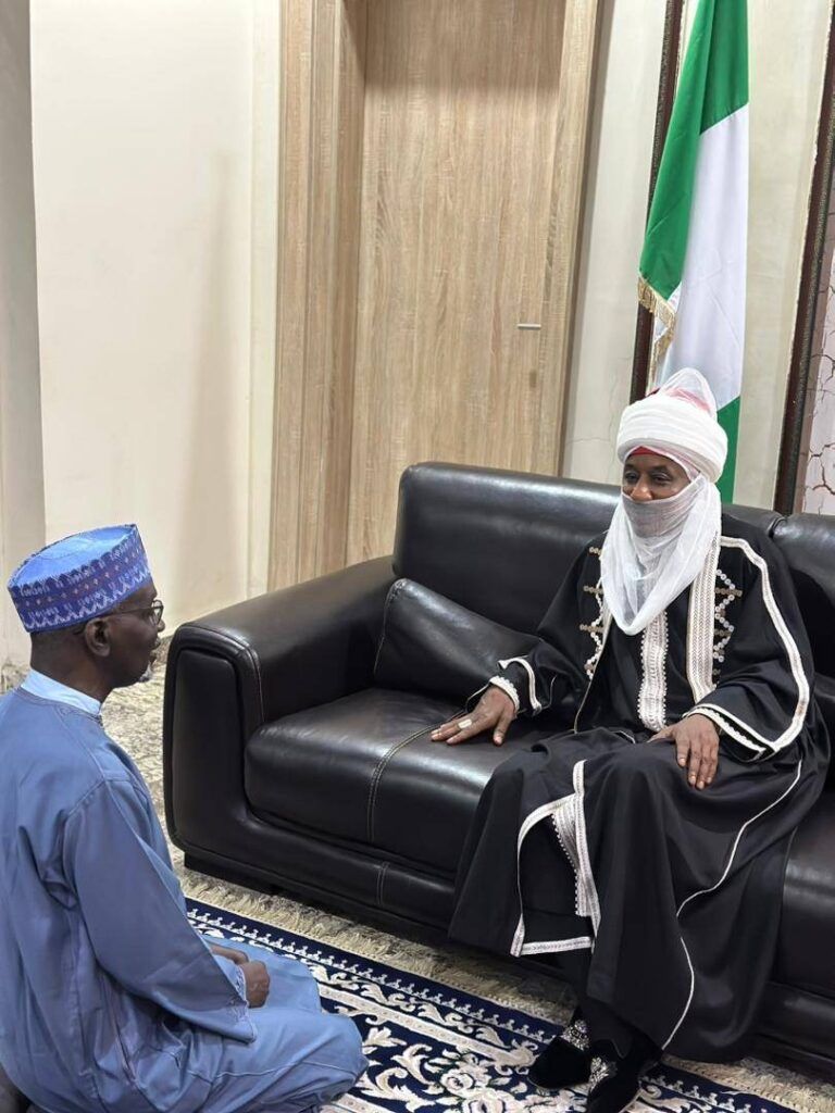 Shekarau da Sarkin Sunusi