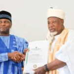 Bauchi_governor_s_elder_brother_recieving_appointment_letter (1)